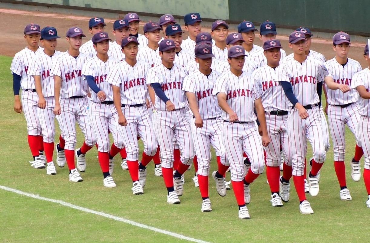 いまの野球部。大会の入場行進です
